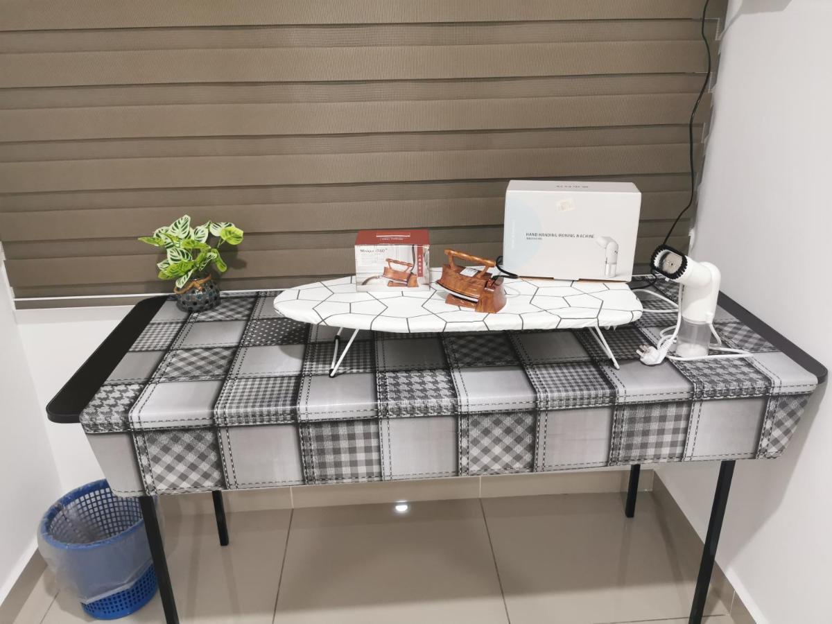 Coco Homestay 旅人の家@The Venus Sitiawan Perak Bagian luar foto